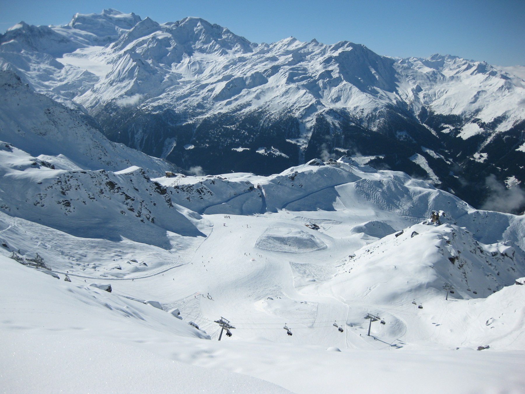 Classe de neige dans les Alpes suisses